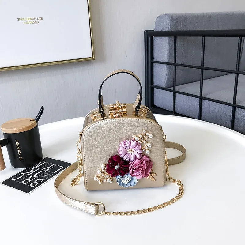 2024 Metal Clip Small Square Bag New Fashion Dinner Flower Shoulder Diagonal Handbag Bags Shoulder Bags 822