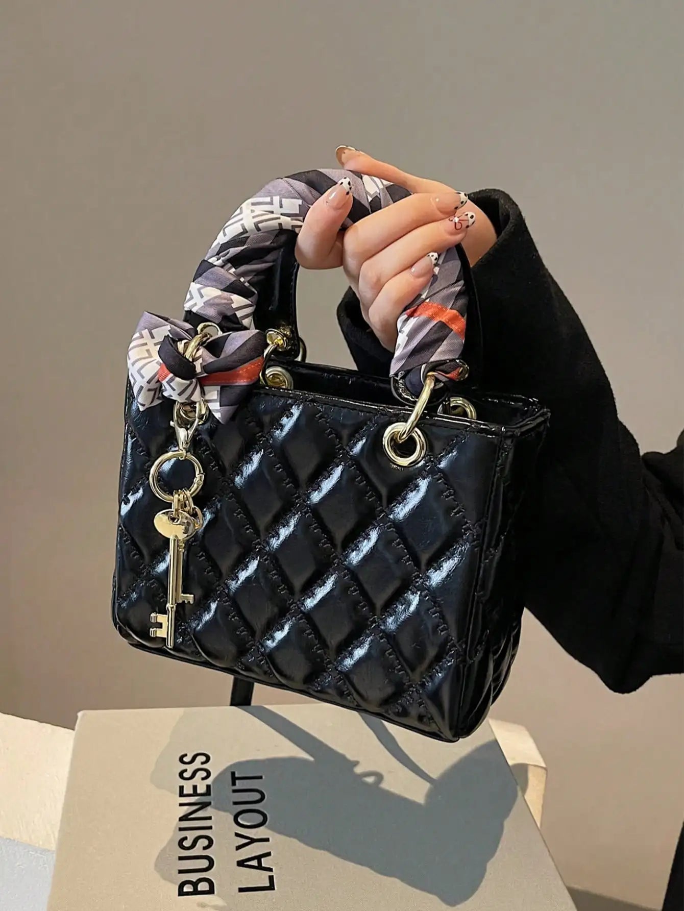 Small And Niche High-End Lurxury Handbag For Women 2024 Fashionable New Diamond Grid Handbag, Single Shoulder Crossbody Bag