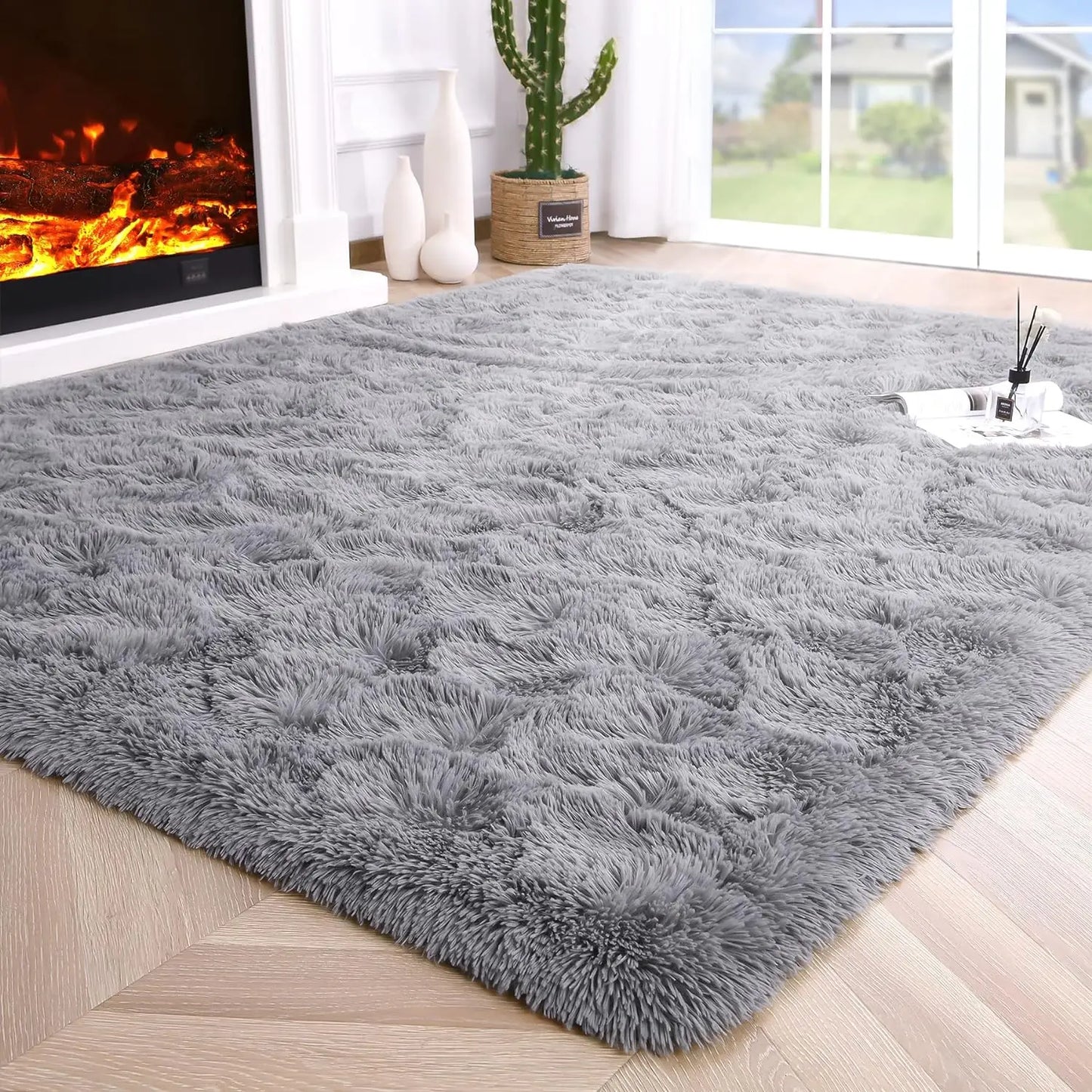 Fluffy Bedroom Rug Carpet Shaggy Fuzzy Rugs for Bedroom Thick Black Area Rugs for Living Room Rugs  for Girls Boys