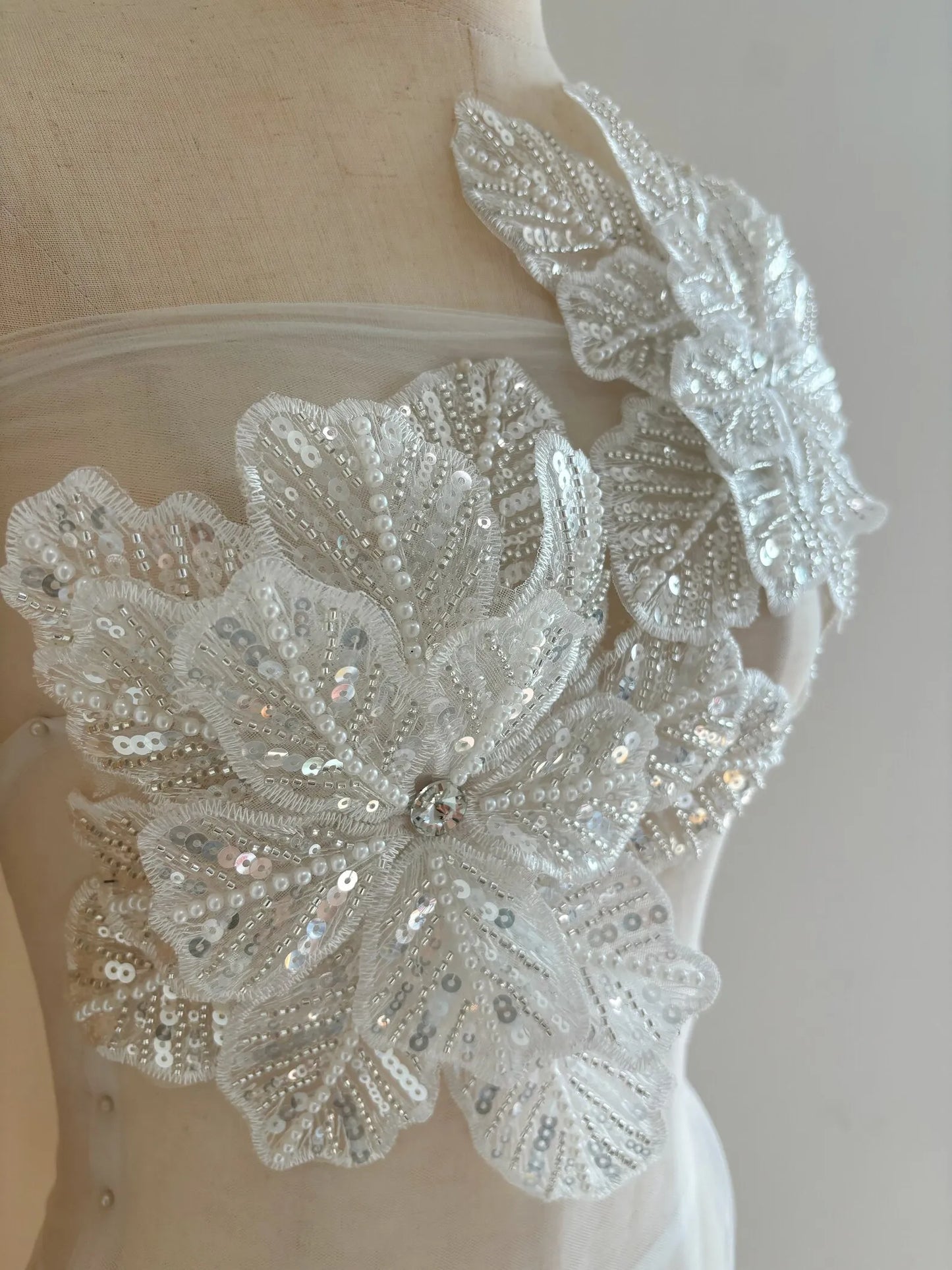 1 Piece Green 3d Bead Flowers Applique For Couture Dance Costume Embroidery Sewing On Patches For Wedding/Evening Dress