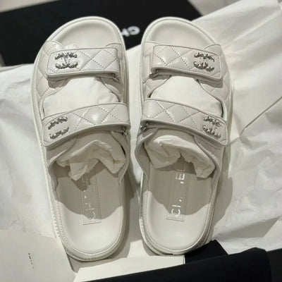 2025 New leather slipper for women going out in summer new Roman all-match beach flats
