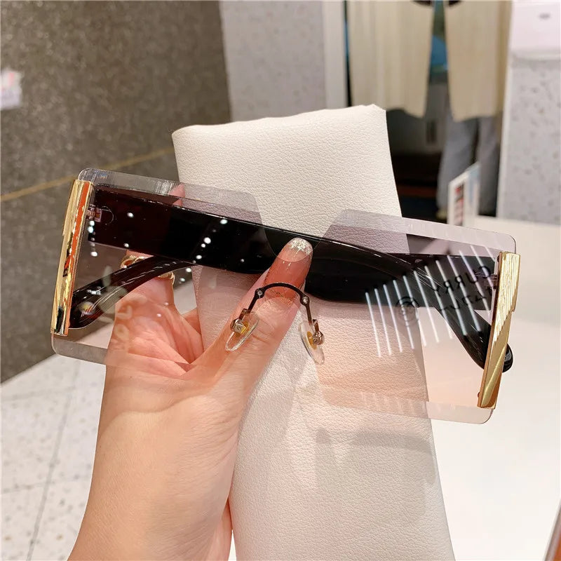 2023 Fashion New Women Oversized Rimless Sun Glasses Vintage Gradient Tea Cool Sunglasses Ladies Uitravioler-proof