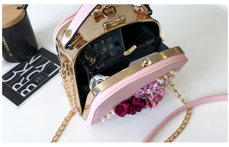2024 Metal Clip Small Square Bag New Fashion Dinner Flower Shoulder Diagonal Handbag Bags  Shoulder Bags 822