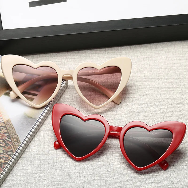 Love Heart Cat Eye Sunglasses Woman Vintage Christmas Gift Black Pink Red Heart Shape Sun Glasses For Woman Uv400