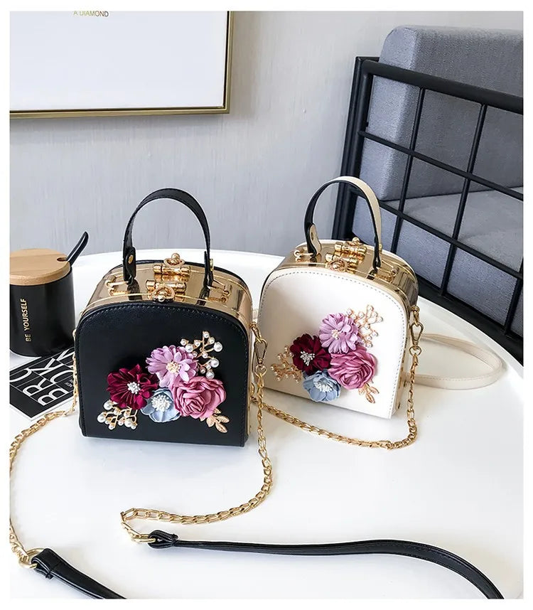 2024 Metal Clip Small Square Bag New Fashion Dinner Flower Shoulder Diagonal Handbag Bags  Shoulder Bags 822