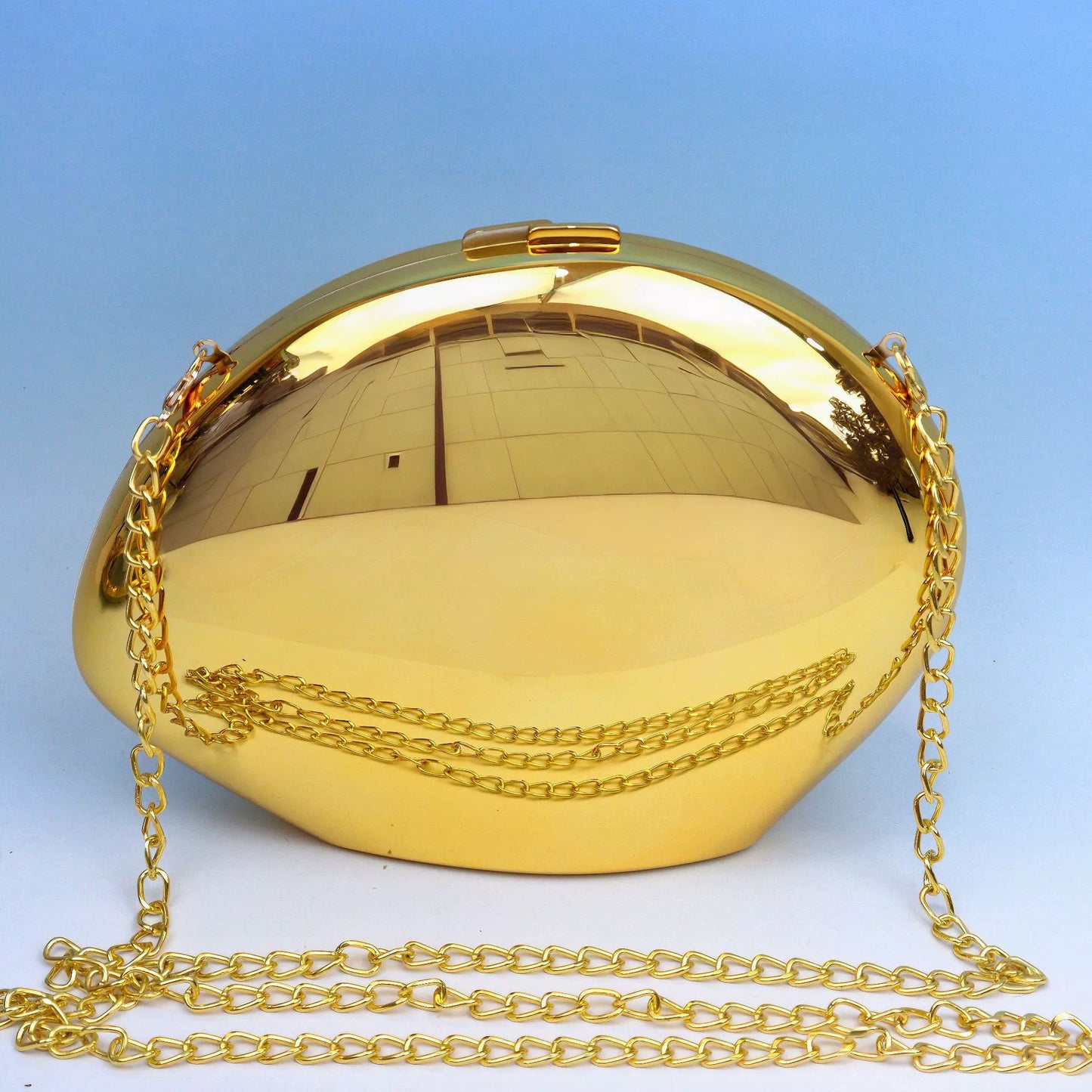 2024 New Arrival Golden Acrylic Shiny Metallic Goose Egg Box Glossy Shell Banquet Glossy Dumpling Hand Holding