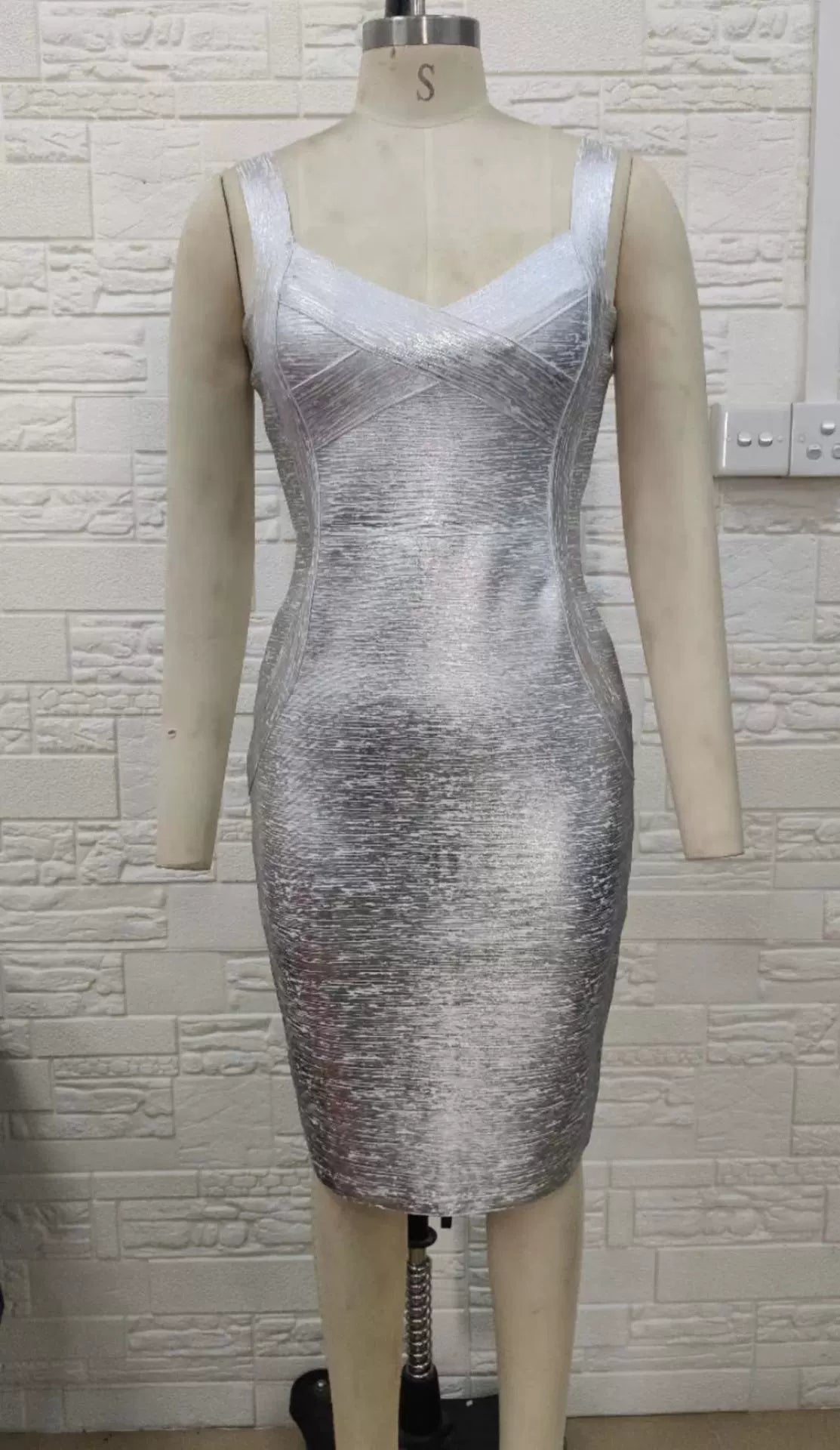 Europe and America Cross Border Model Sexy Low-Cut Buttock Cinched Sleeveless Bronzing Bandage One-Piece Dress Fashion Hot Party Packaging
