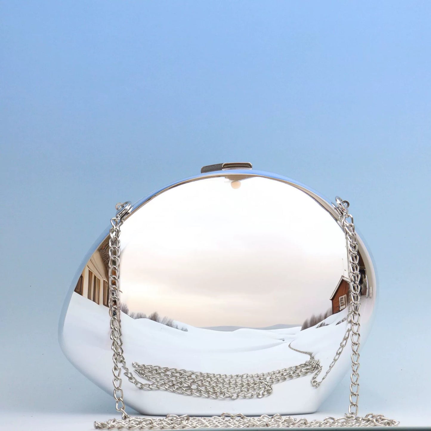 2024 New Arrival Golden Acrylic Shiny Metallic Goose Egg Box Glossy Shell Banquet Glossy Dumpling Hand Holding