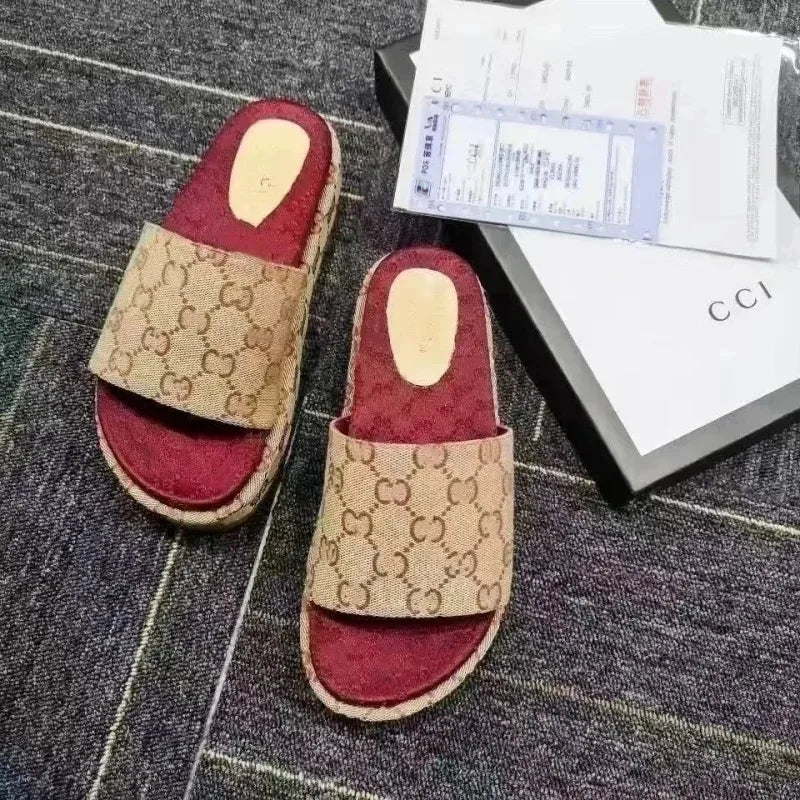 2025 Summer Thick Sole Women's Slippers Fashion Wear Red Cake Style Increase Wom Shoes New Color Trendy Footwear