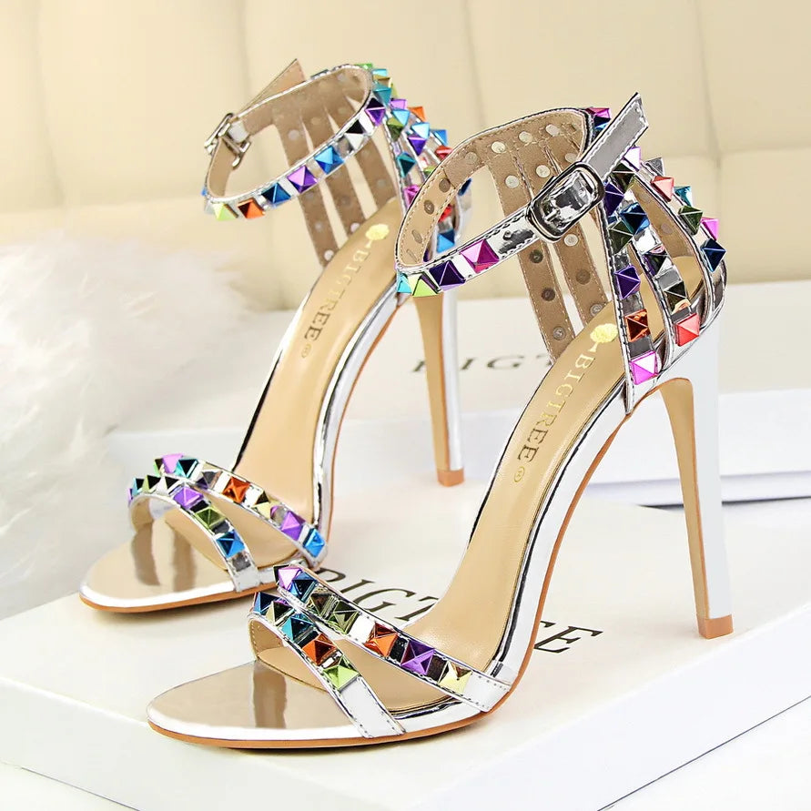 Summer Women Roman High Heels Rivets Studded Sandals Stiletto Gladiator Pumps Open Toe Luxury Shoes Hollow One-word Buckle 267-2
