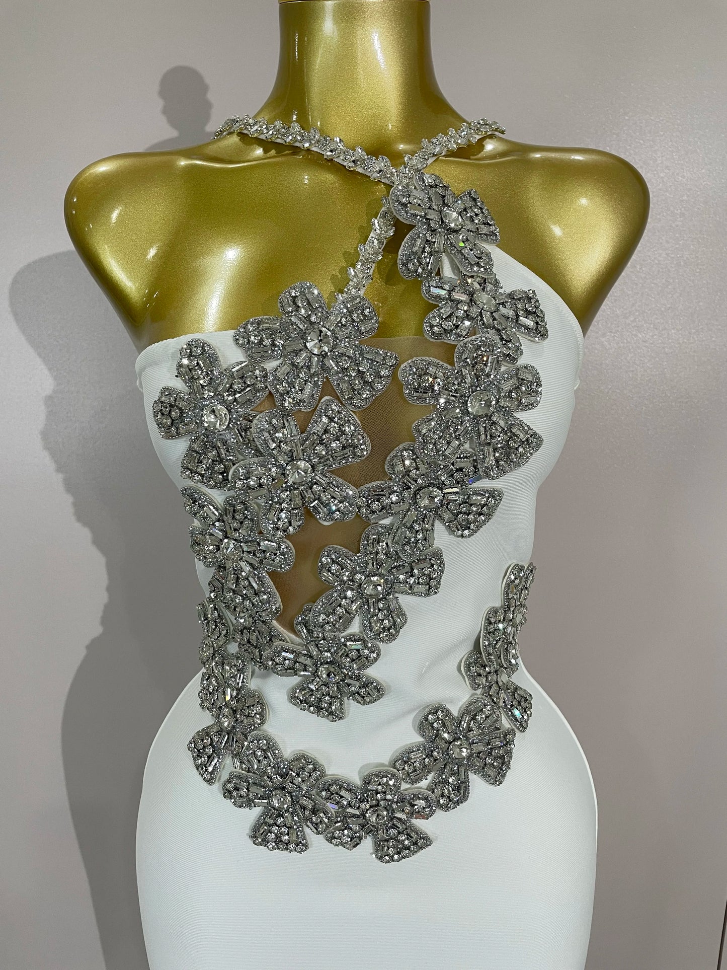 Sexy Backless Sparkly Crystal Diamonds White Bodycon Bandage Dress Women Celebrity Elegant Evening Club Party Birthday Dresses