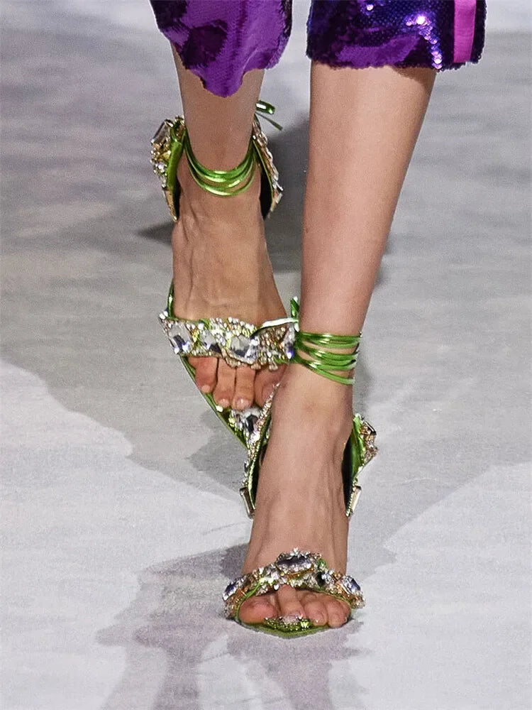 2024 Luxury Rhinestone Pointed Sandals Prom Super High Heel Sandals Slim Heel Dress Show Sandals Oversized 34-43 Women's Shoes