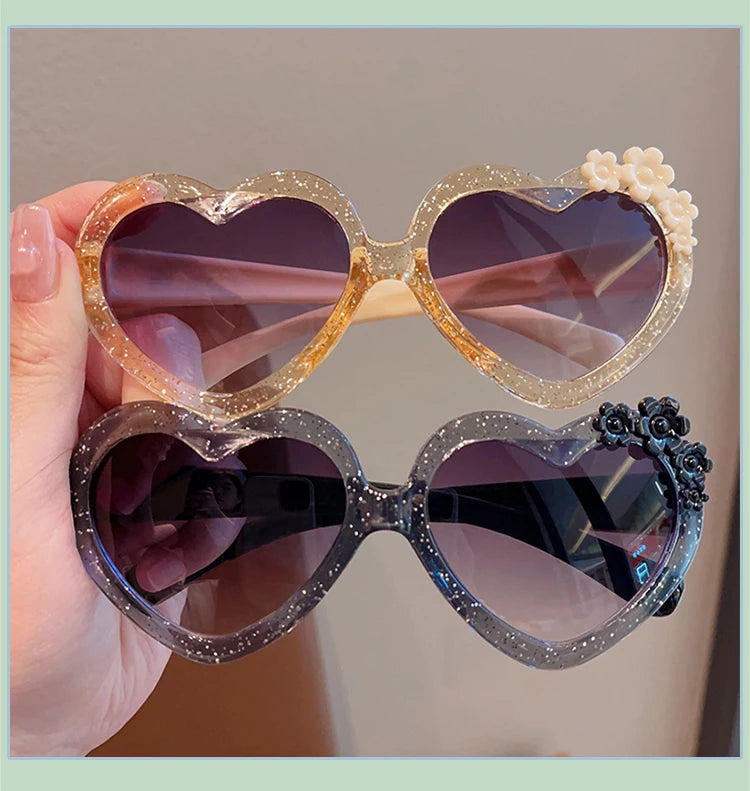 2023 Baby Girls Cute Acrylic Heart Shape Flowers UV400 Sunglasses Children Outdoor Sun Protection Sunglasses Kids Sun Glasses