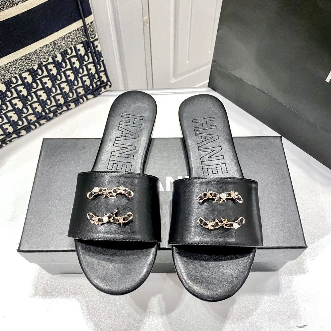 High quality 2025 spring new high-end leather flat slippers with versatile and casual design, high-end temperament, elegant and