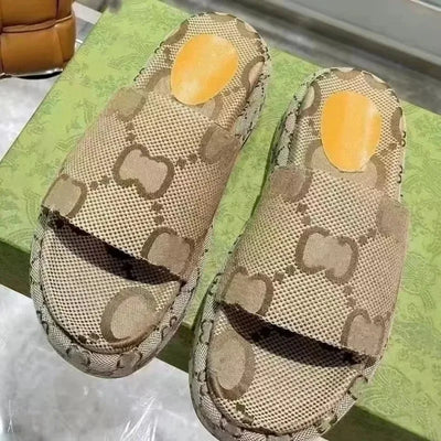 2025 Summer Thick Sole Women's Slippers Fashion Wear Red Cake Style Increase Wom Shoes New Color Trendy Footwear