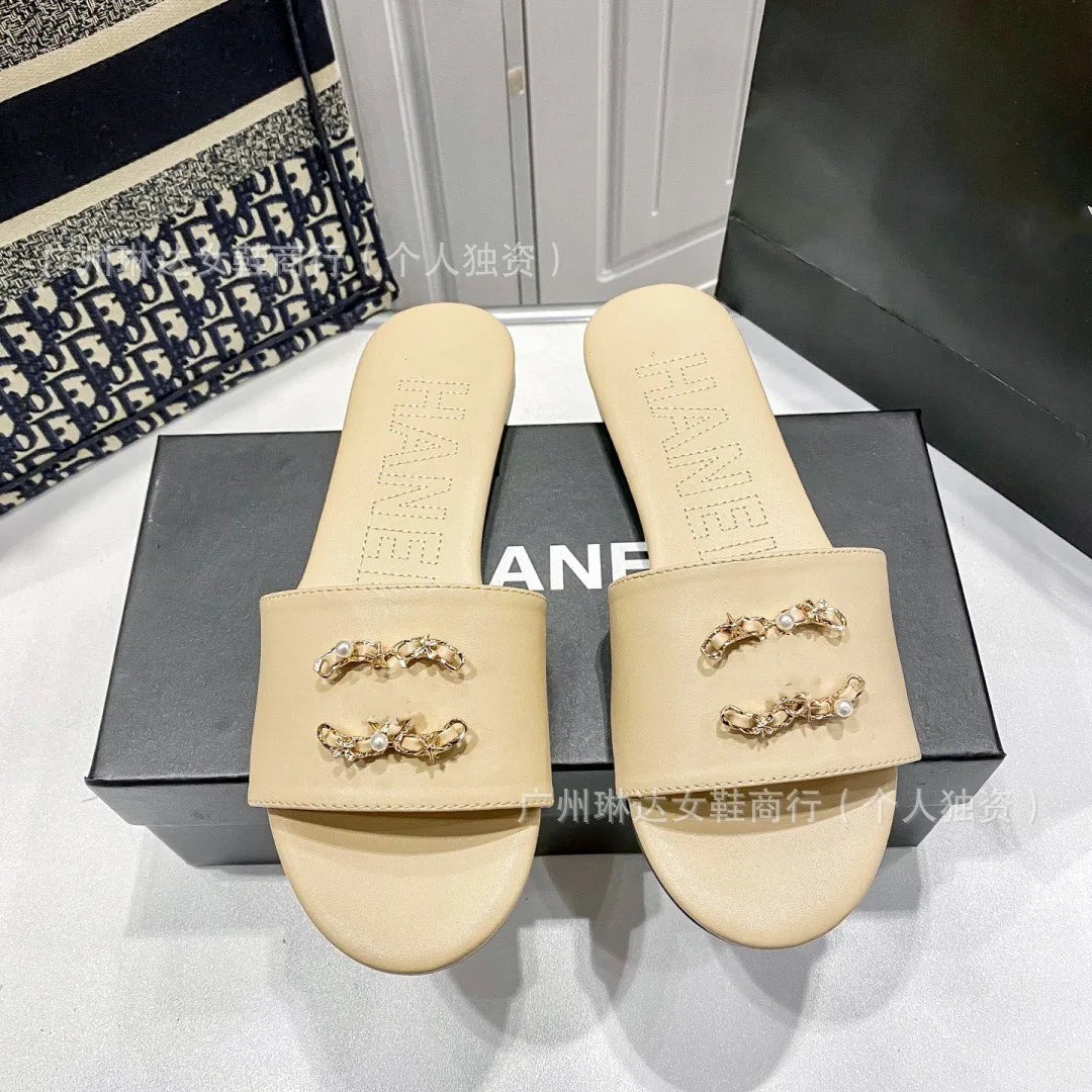 High quality 2025 spring new high-end leather flat slippers with versatile and casual design, high-end temperament, elegant and