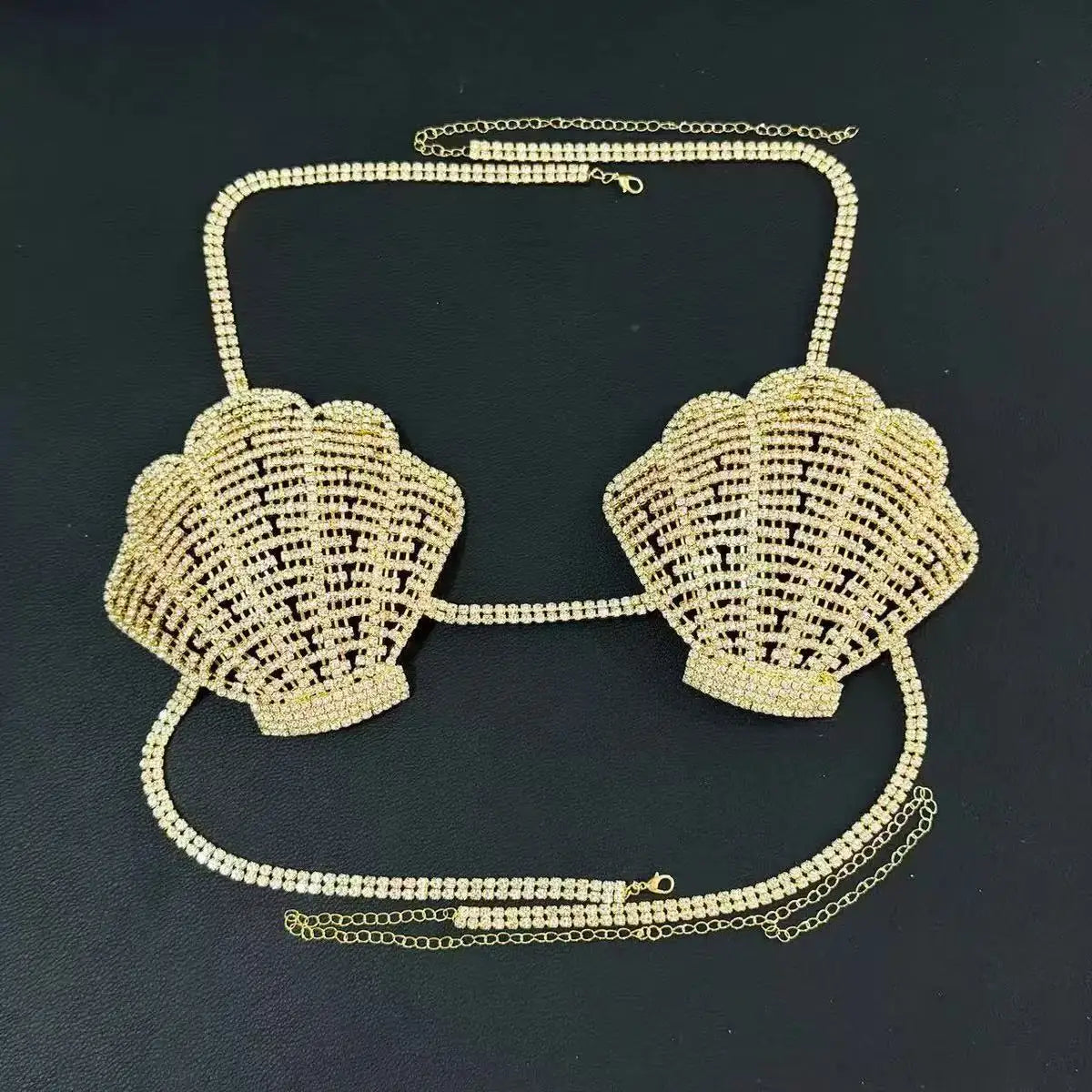 European and American fashion exaggerated shell shaped bikini chest chain sexy rhinestone chest chain nightclub party body chain