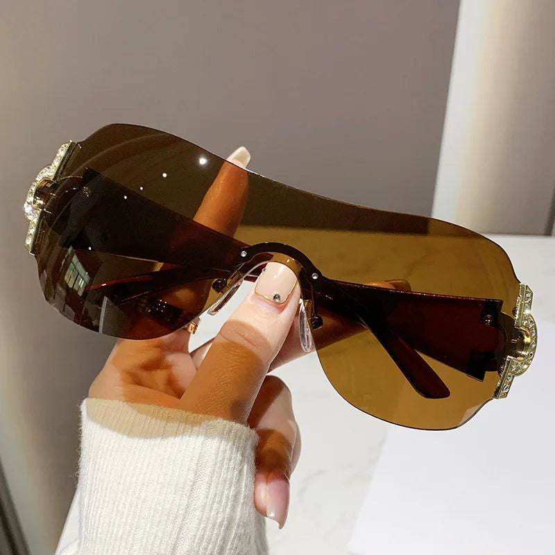 New Women Fashion Y2k Sunglasses Women's Vintage Integrated Surround Sun Glasses Lady UV Protective Eyewear UV400 Oculos De Sol