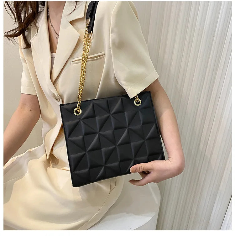 Ladies Fashion Large Capacity Chain Bag Retro Square Tote Bag Diamond Texture Shoulder Crossbody Daily Hundred Underarm Handbag