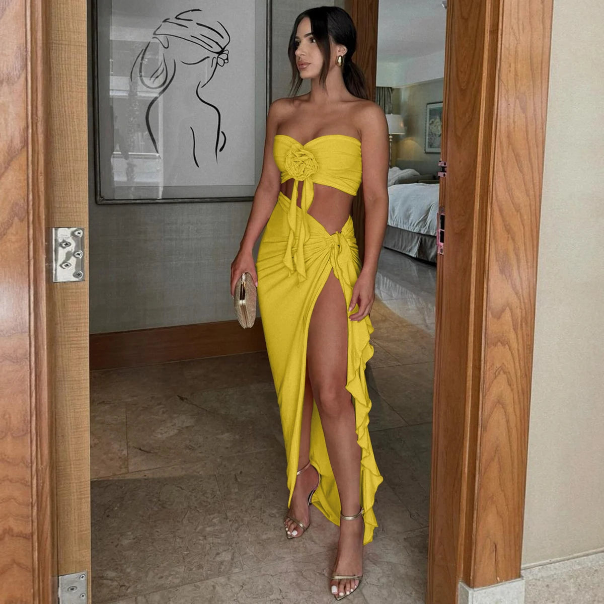 Hugcitar Fashion 2 Pcs Sets Strapless Tie Flower Draped Sexy Crop Tank Top Slit Tassel Maxi Skirt Women Outfit Festival Party