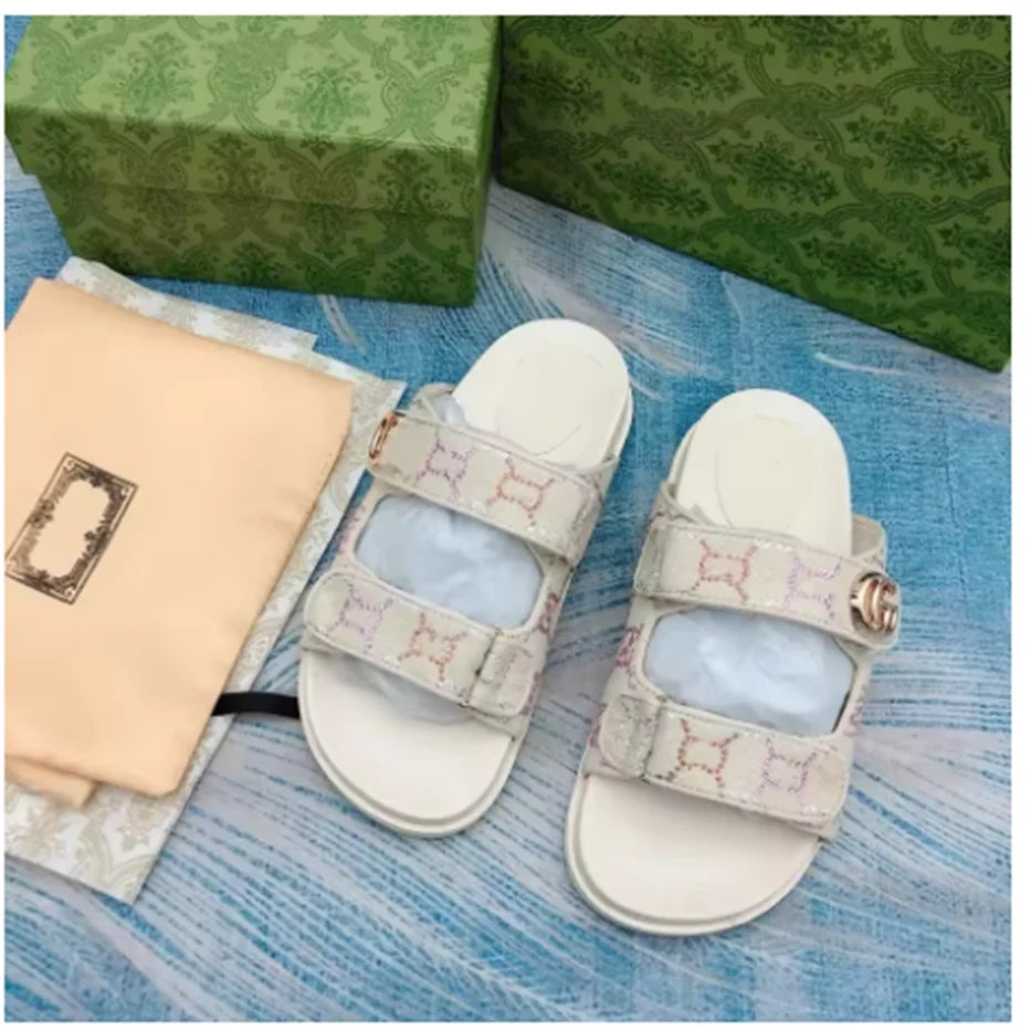 Sandals thick soles 2025 new summer soft sole retro casual flat beach shoes slippers Fashion network celebrity shoes