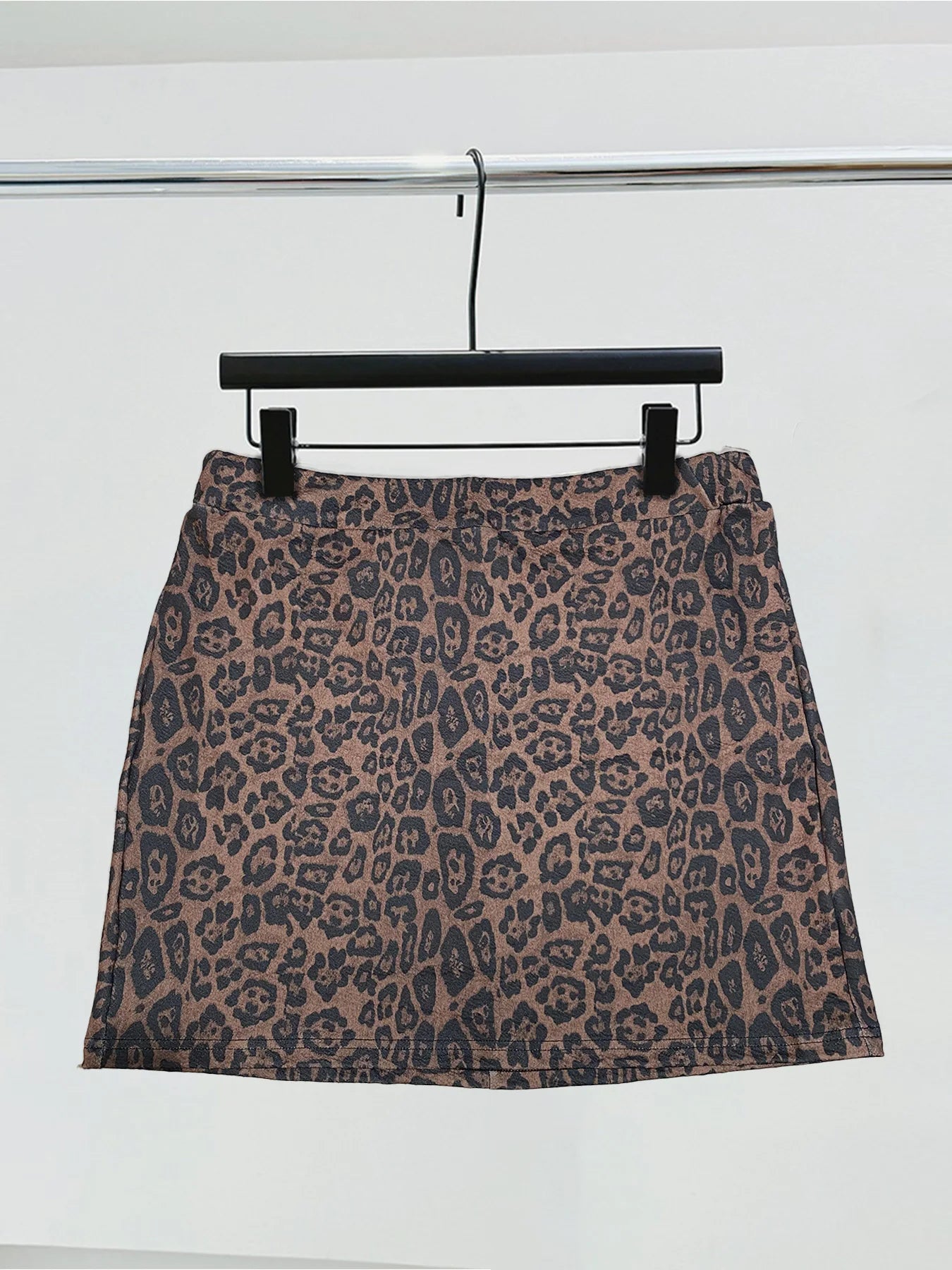 Qianniao style elegant elastic waist half skirt, hip hugging high waist short skirt