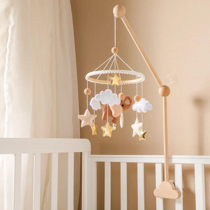 Crib Mobile Bed Bell Wooden Baby Rattles Soft Felt Cartoon Animal Bed Bell Newborn Music Box Hanging Toy Crib Bracket Baby Gifts