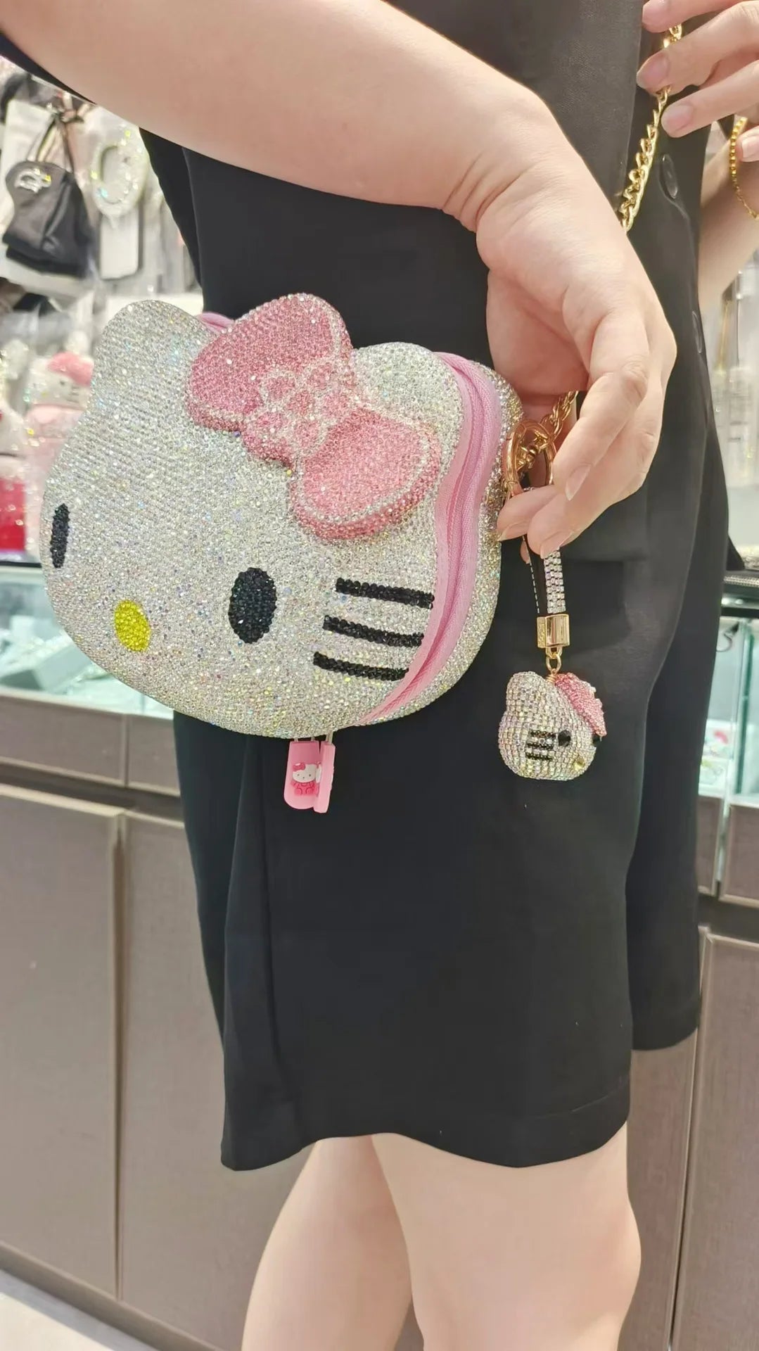 Hello Kitty Diamond Bag Sanrio Cute Cartoon lipstick bag  Fashion Girl Messenger Bag Handmade Diamond Inlaid Handbag Girl Gifts