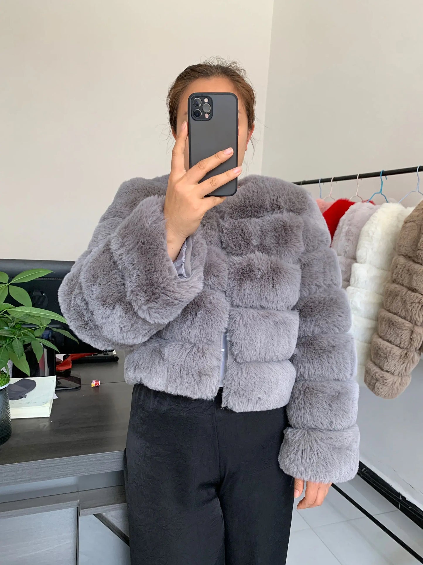 Damenmode Kunstpelzmantel superheiß Herbst Winter Damen kurze Kunstfuchsjacke flauschig hohe Qualität 7XL Damen Pelzmäntel