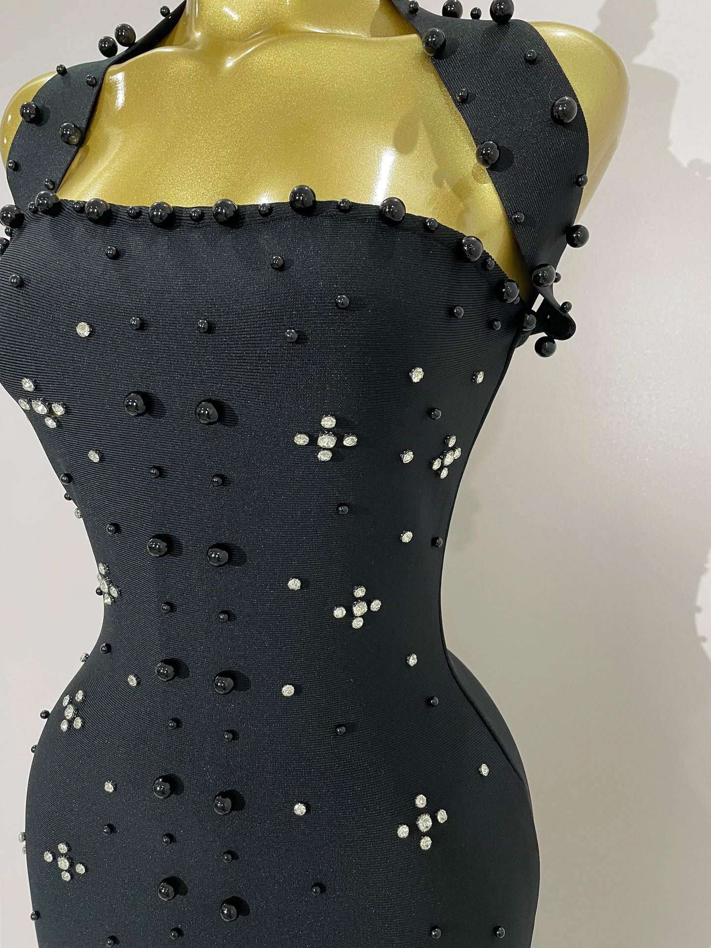 2025 Luxury Shining Diamonds Pearls Sleeveless Bodycon Bandage Long Dress Women Celebrate Evening Party Elegant Birthday Gowns
