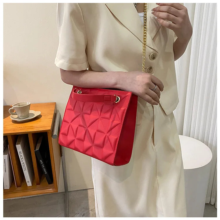 Ladies Fashion Large Capacity Chain Bag Retro Square Tote Bag Diamond Texture Shoulder Crossbody Daily Hundred Underarm Handbag