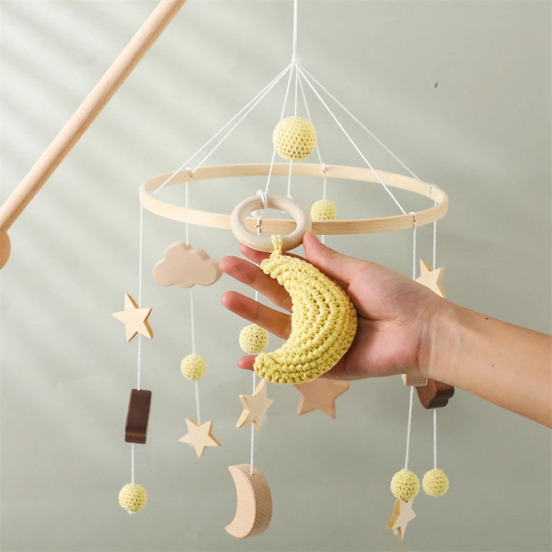 Crib Mobile Bed Bell Wooden Baby Rattles Soft Felt Cartoon Animal Bed Bell Newborn Music Box Hanging Toy Crib Bracket Baby Gifts