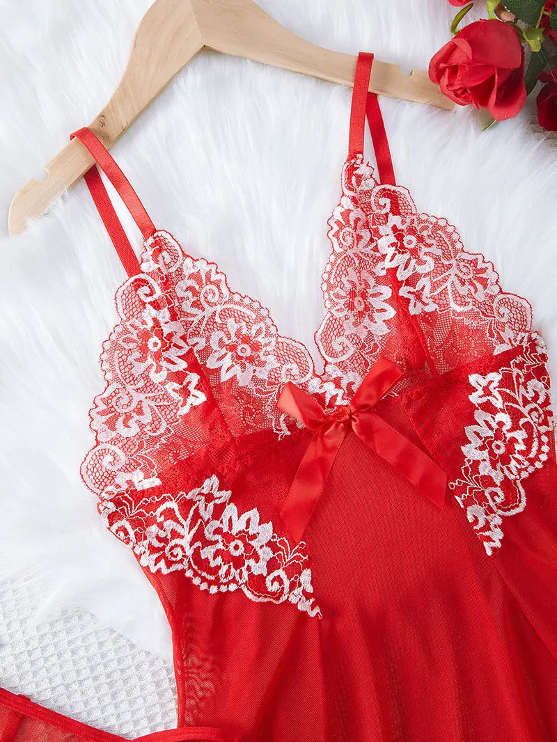 Short Sexy Deep V Women's Nightgown Embroidered Dress Fashions Pajamas Free Thong Night Sleepwear Suspender Baby Doll Lingerie