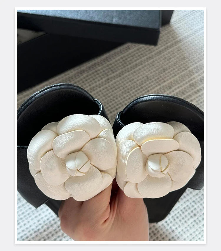 2025 Spring/Summer New Beach Vacation One Word Open Toed Flat Bottom Outerwear Camellia Slippers for Women
