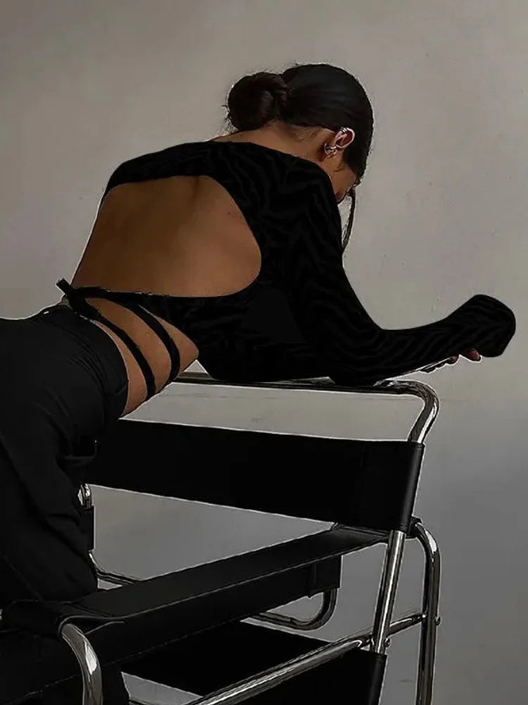 Sexy Backless Lace ups Pullover Tees Women Autumn Black O-neck Slim Longsleeve Short T-Shirt
