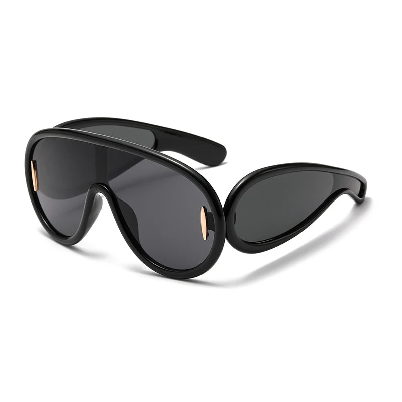 New Fashion Personality Hip Hop Cool Cyberpunk Sunglasses with Large Frame UV400 Anti UV Eyeglasses Oculos De Sol Feminino