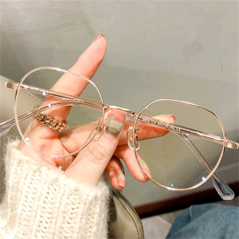 Fashion Metal Anti-Blue Light Glasses Women Men Vintage Ultralight Oval Frame Computer Game Goggles Blue Ray Blocking Eyeglasses