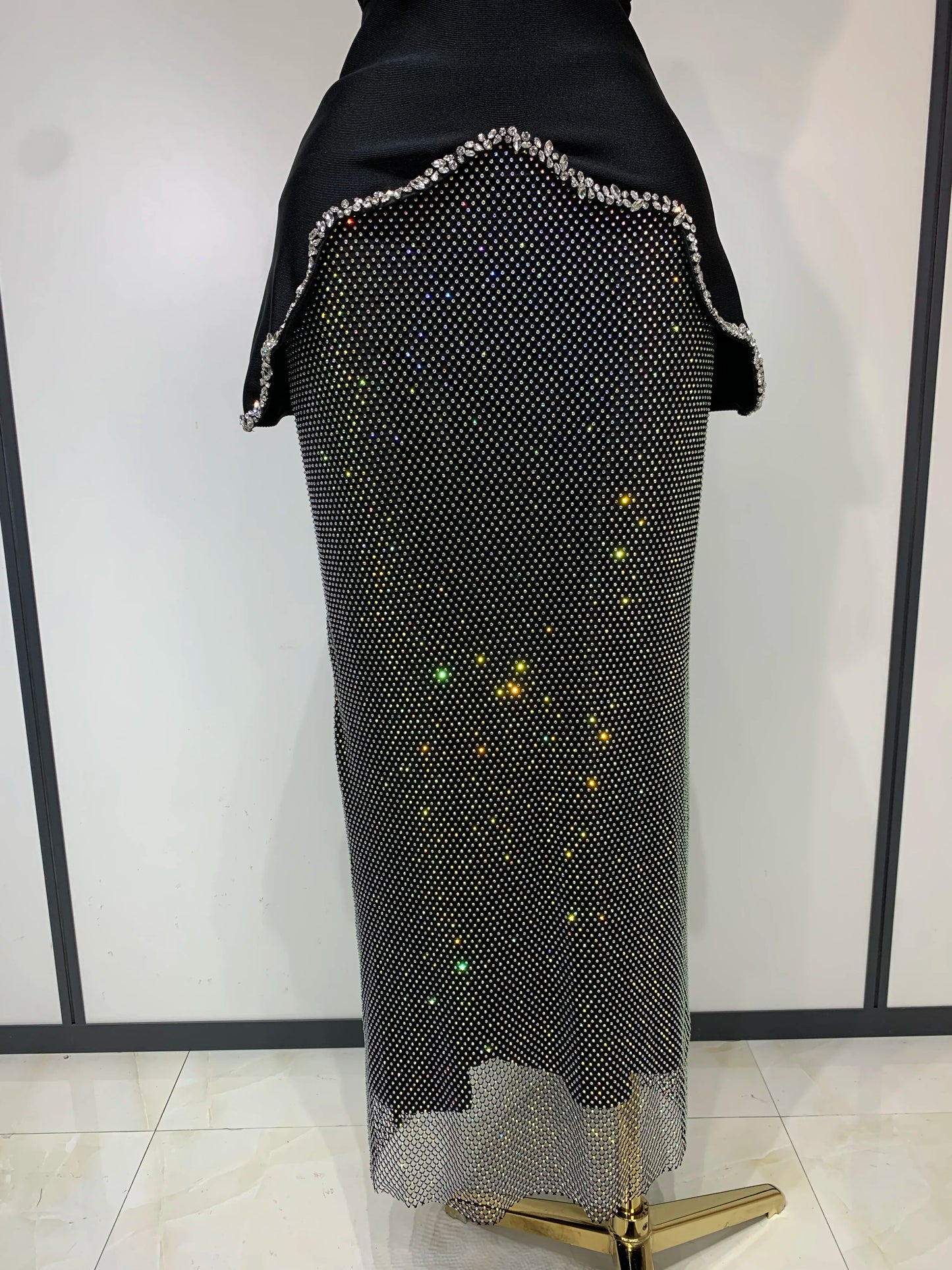High Quality Black Design Sleeveless Rhinestone Top + Hot diamond Skirt Suit Evening Party Dress Nightclub Luxury Birthday Gown