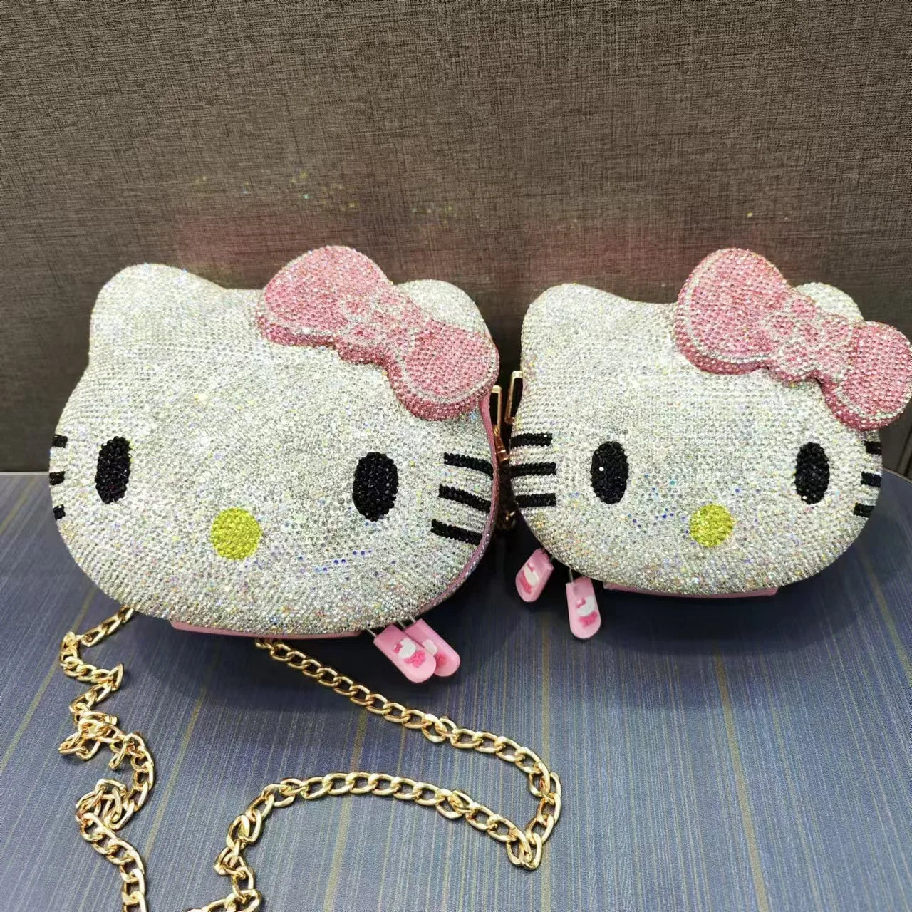 Hello Kitty Diamond Bag Sanrio Cute Cartoon lipstick bag  Fashion Girl Messenger Bag Handmade Diamond Inlaid Handbag Girl Gifts