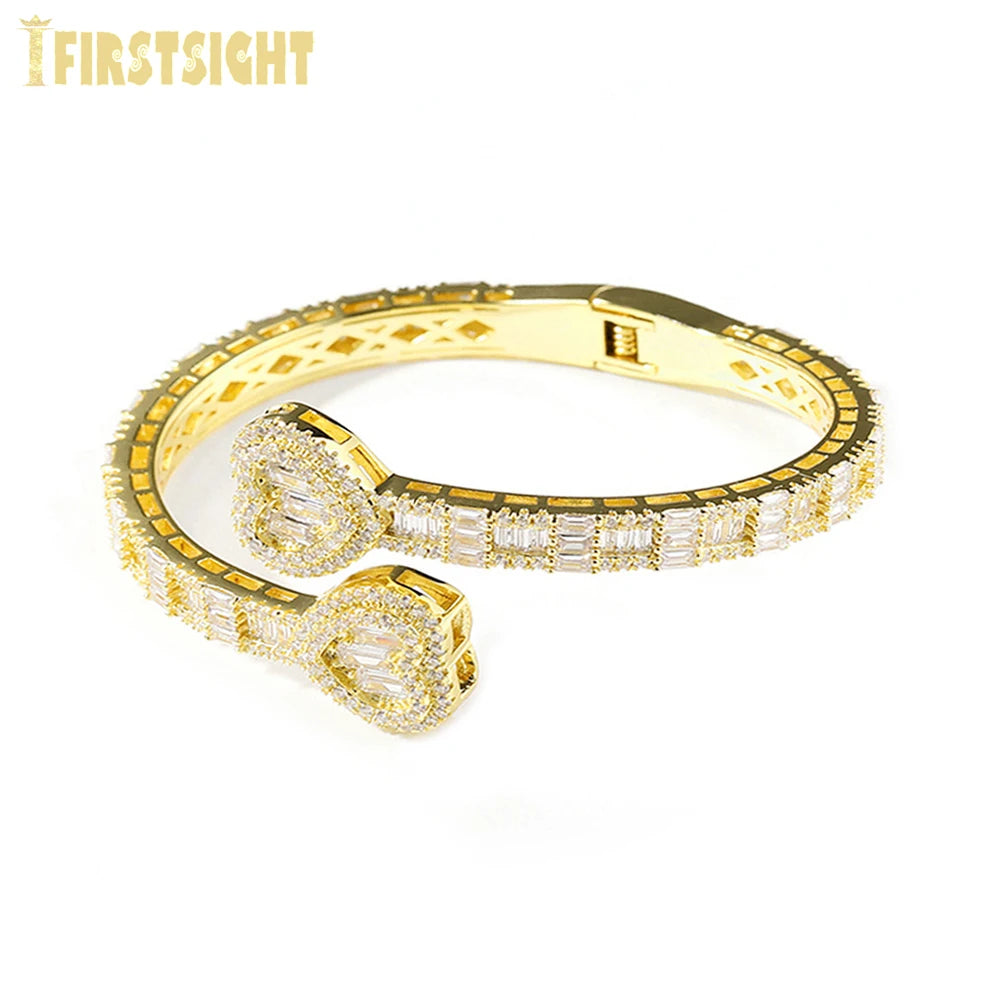 2025 New Iced Out Bling Opened Heart Zircon Charm Bracelet Rectangle AAA CZ Hearts Bangle For Men Women Hiphop Luxury Jewelry