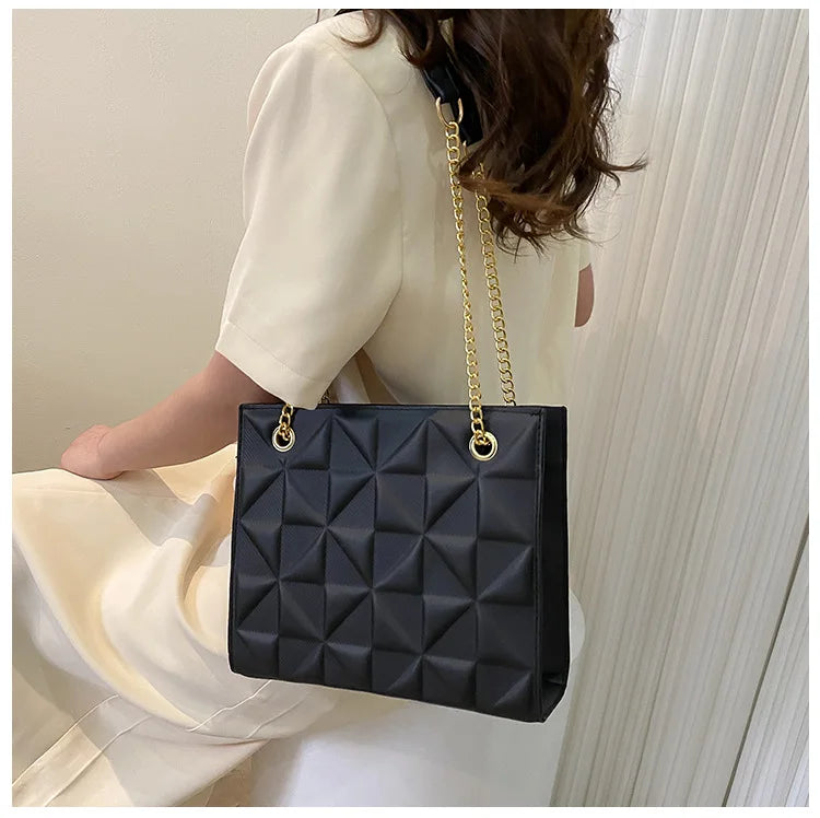 Ladies Fashion Large Capacity Chain Bag Retro Square Tote Bag Diamond Texture Shoulder Crossbody Daily Hundred Underarm Handbag