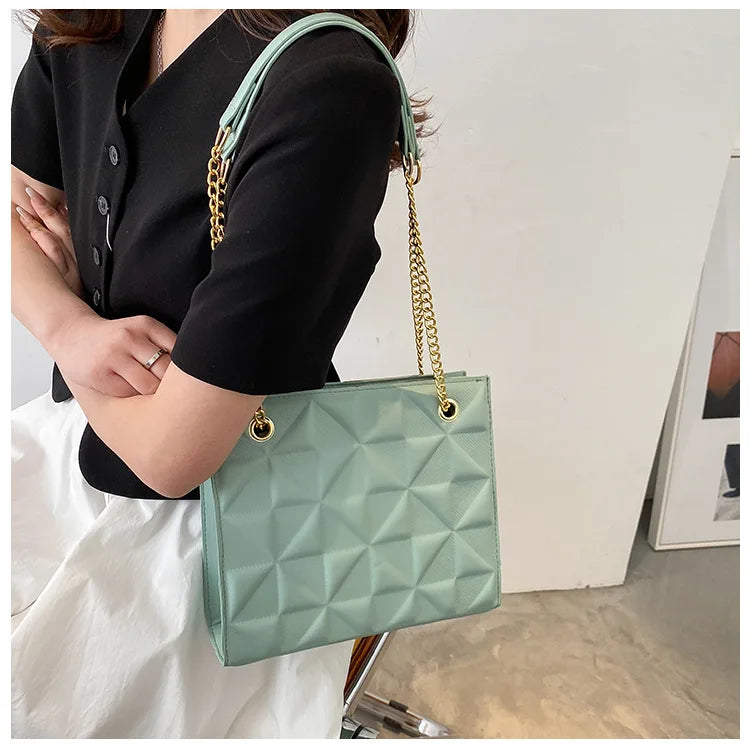 Ladies Fashion Large Capacity Chain Bag Retro Square Tote Bag Diamond Texture Shoulder Crossbody Daily Hundred Underarm Handbag