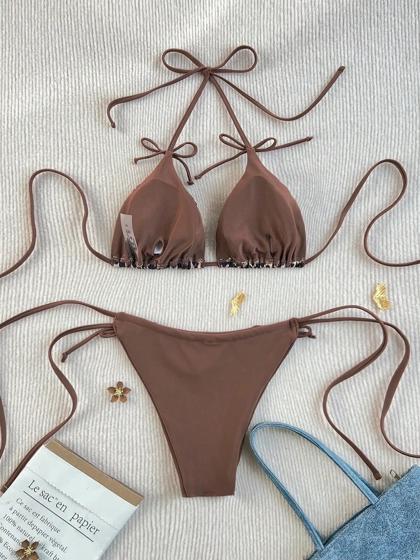 Bikini design split halterneck set summer swimsuit is comfortable for surfing holidays