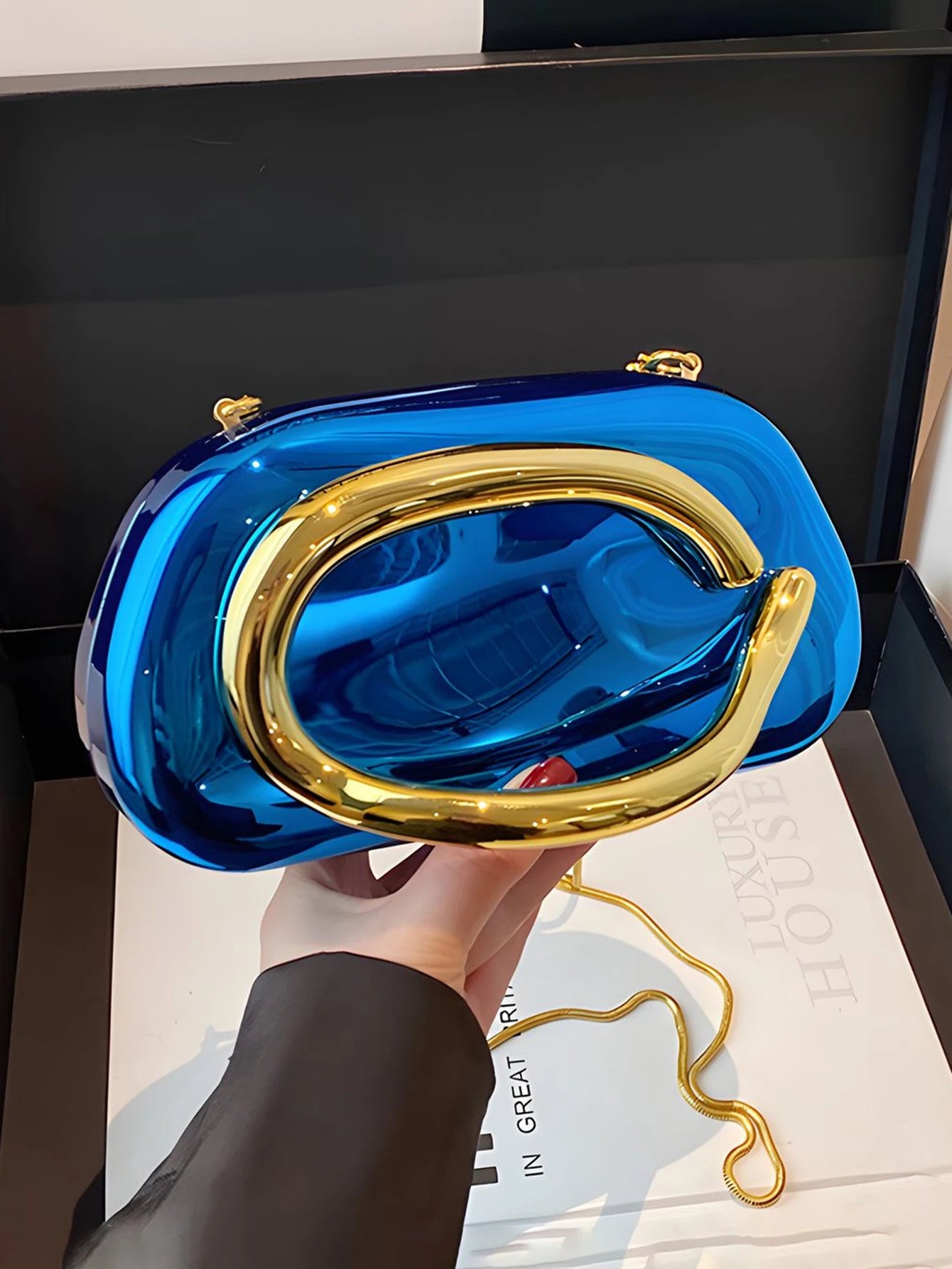 Fashion Elegant Metal Closure Box Shaped Crossbody Bags Women Evening Bags Wedding Mini Ladies Wallet Party Cute Purse ClutchBag