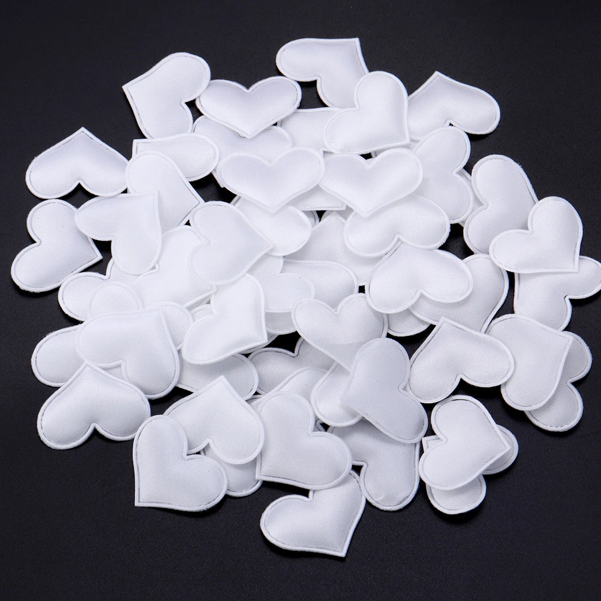 50/100Pcs Padded Fabric Throwing Petals Love Heart Table Table Bed Heart Petals Wedding Valentine Decoration