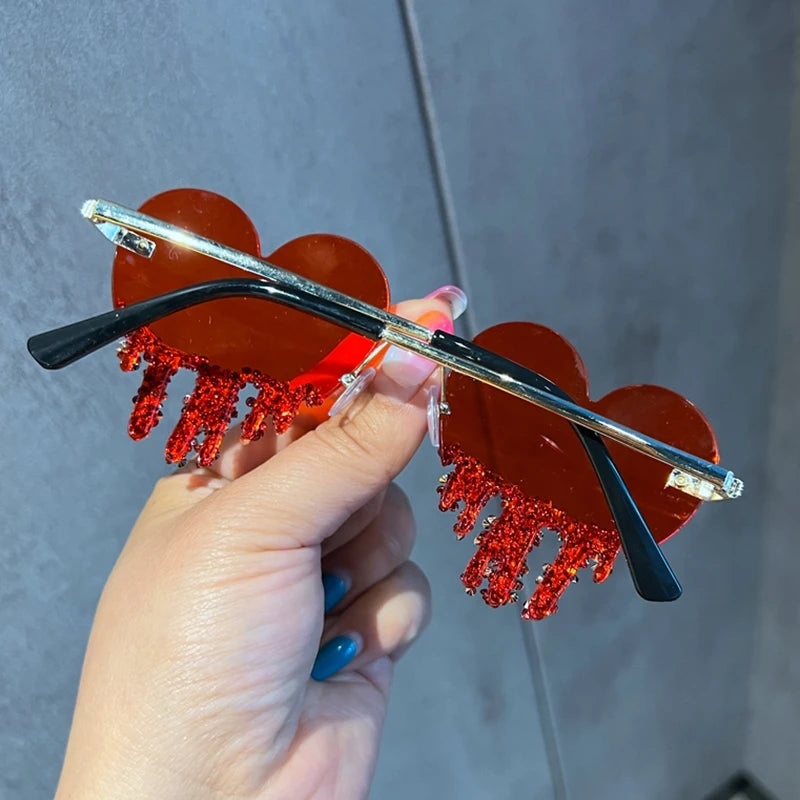 2023 Fashion Designer Heart sunglasses women Retro Remiless Bling Personality Sunglasses Party UV400 Eyewear lentes de sol mujer