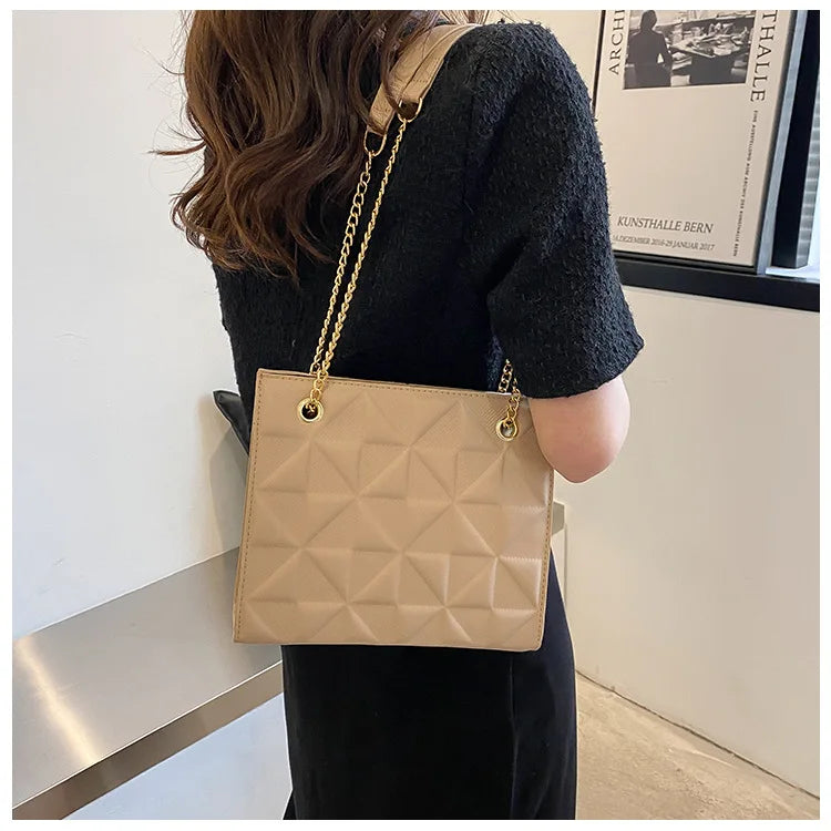 Ladies Fashion Large Capacity Chain Bag Retro Square Tote Bag Diamond Texture Shoulder Crossbody Daily Hundred Underarm Handbag