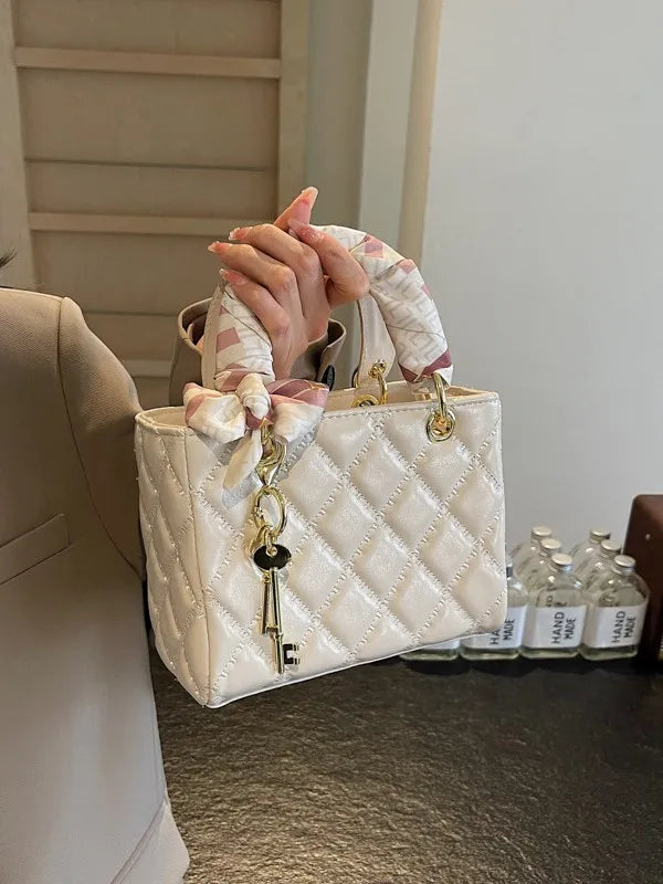 Small And Niche High-End Lurxury Handbag For Women 2024 Fashionable New Diamond Grid Handbag, Single Shoulder Crossbody Bag