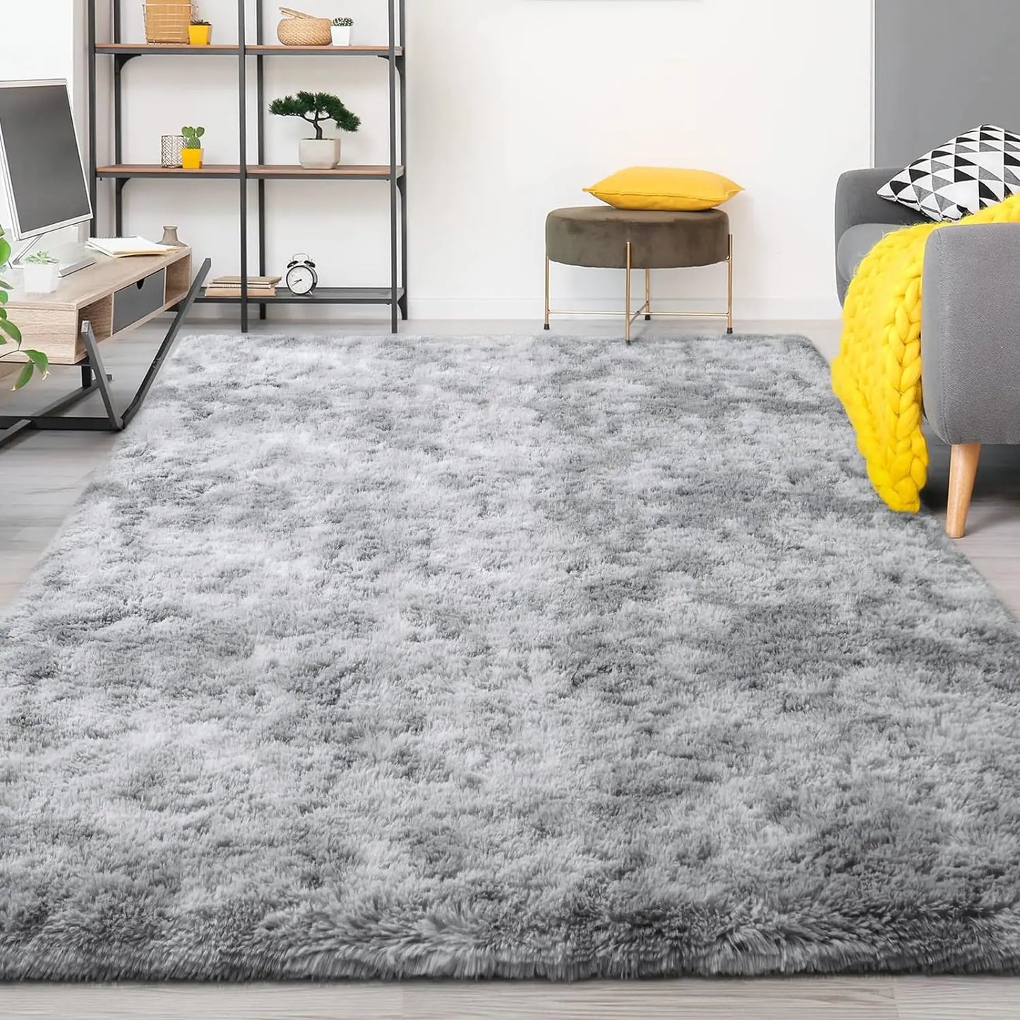 Fluffy Bedroom Rug Carpet Shaggy Fuzzy Rugs for Bedroom Thick Black Area Rugs for Living Room Rugs  for Girls Boys