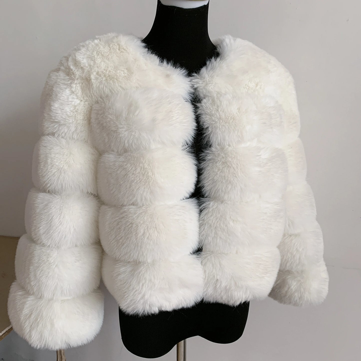Damenmode Kunstpelzmantel superheiß Herbst Winter Damen kurze Kunstfuchsjacke flauschig hohe Qualität 7XL Damen Pelzmäntel